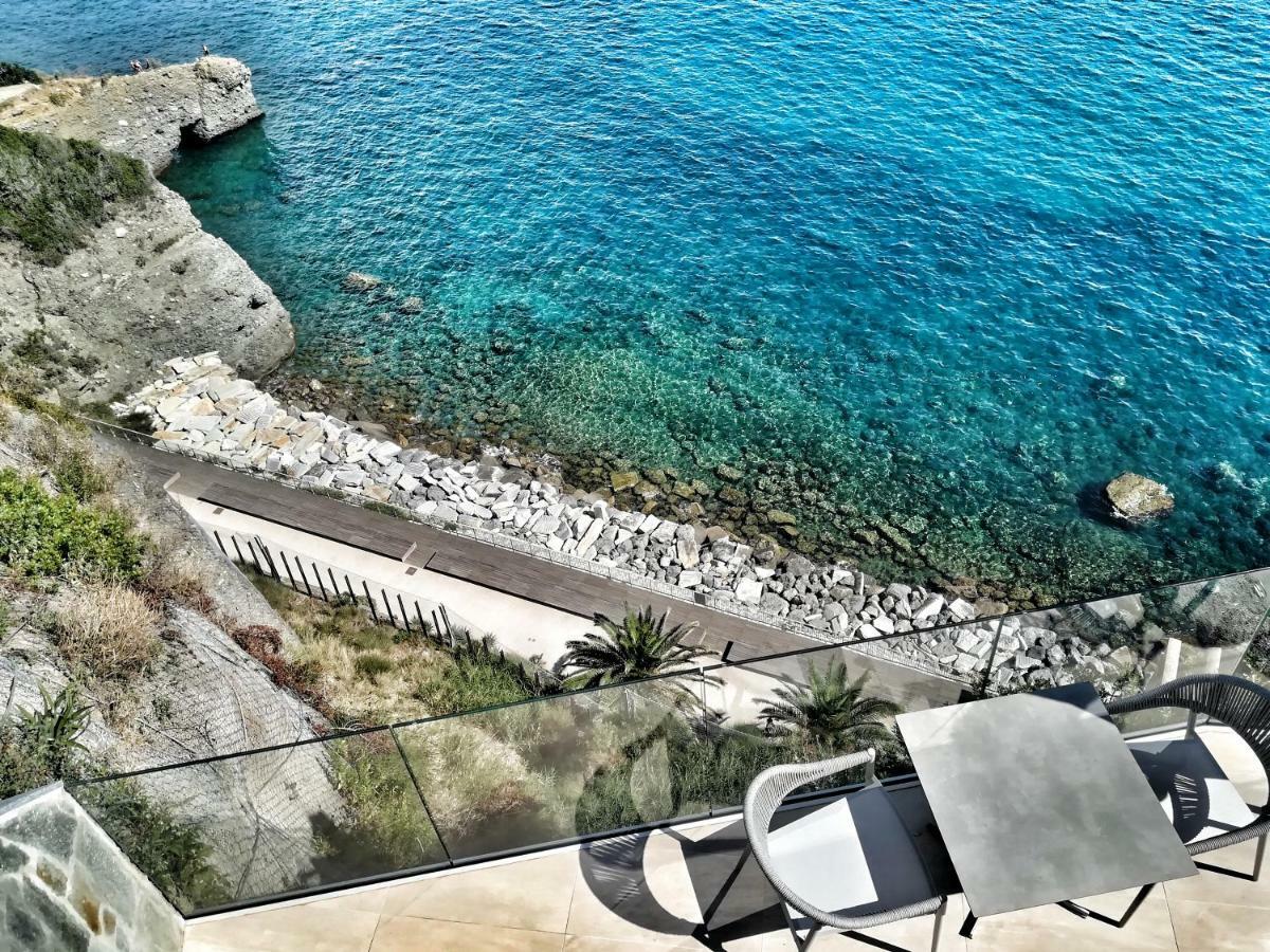 B&B Capo Torre Resort & Spa Albisola Superiore Exterior photo